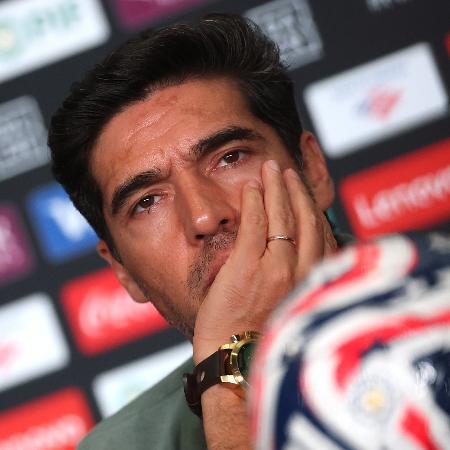 "Não tenho nenhuma fórmula mágica na mão", disse técnico sobre restante da temporada - Carl Recine - FIFA/FIFA via Getty Images