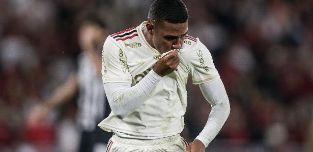 🚨Flamengo vira vitrine para reforços e elenco já soma 17 selecionáveis🚨