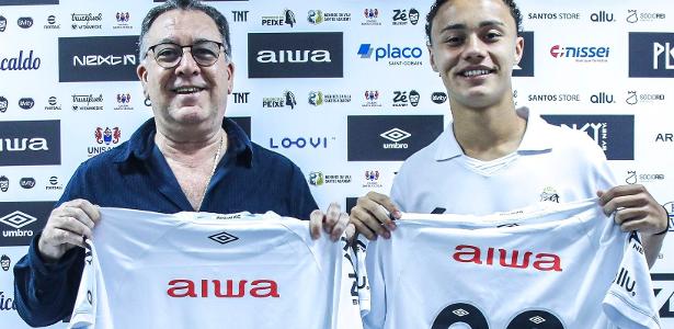 Joia de 16 anos assina primeiro contrato profissional com o Santos