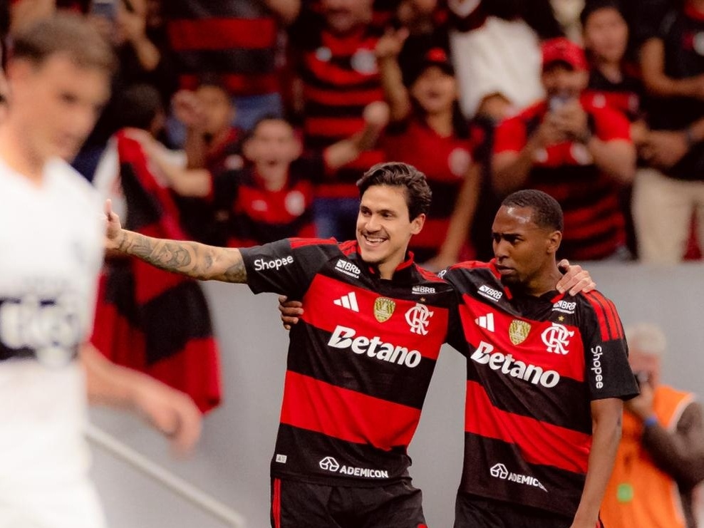 Ganhou, mas não convenceu atrás? Torcida do Flamengo liga o secador após sustos na defesa em amistoso