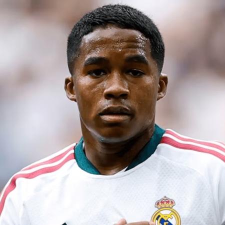 Endrick iniciou pré-temporada do Real Madrid com gol