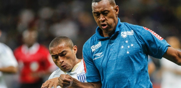 Fabrício é o único lateral esquerdo do elenco do Cruzeiro na atualidade - Thomas Santos/AGIF