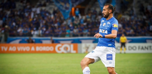 Reforços fazem menos de 10% dos gols do Cruzeiro no ano, e Itair se explica
