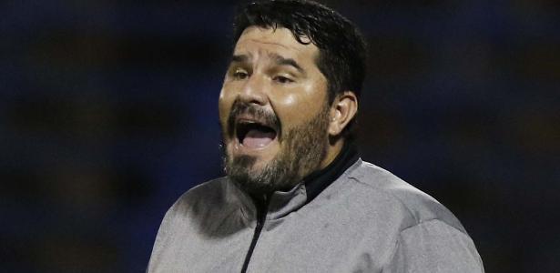 Eduardo Barroca foi o último treinador demitido do Brasileirão - Andrés Cristaldo/EFE
