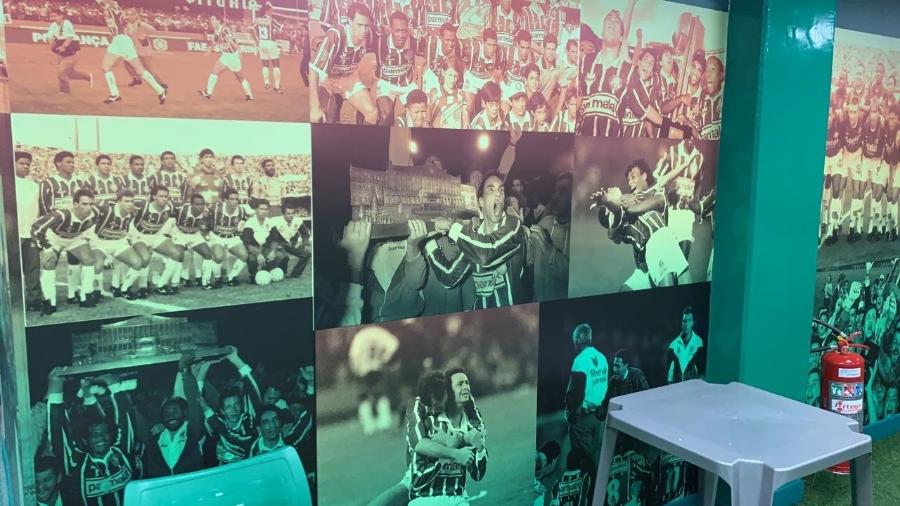 Vestiário visitante do Allianz tem envelopamento palmeirense e rejeição do Corinthians; confira