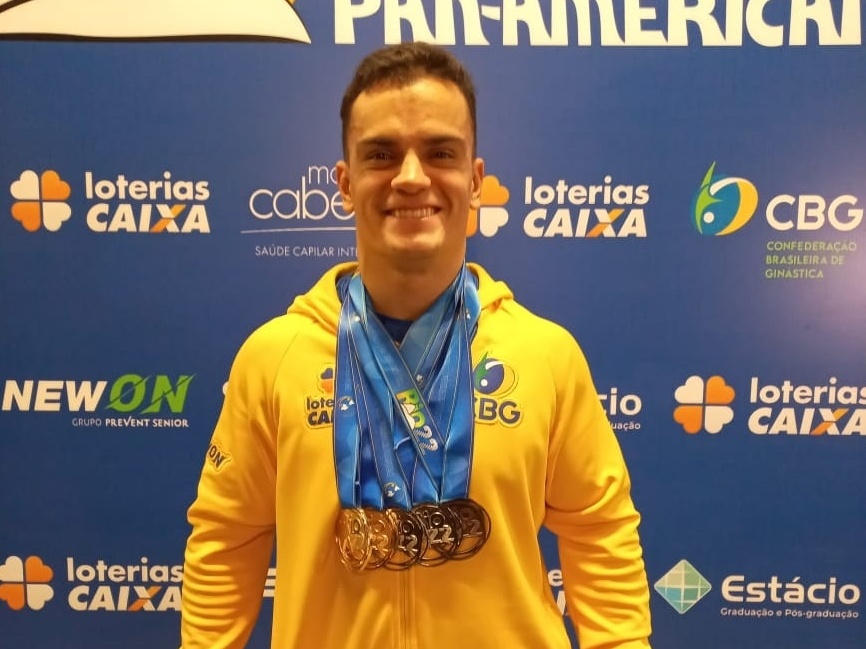 Caio Souza dá show e ganha cinco medalhas no Pan de ginástica artística