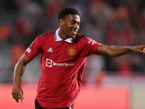 Flamengo faz contato por Martial para o lugar de Pedro, diz jornalista