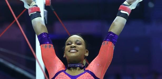 Pimenta dá parabéns a Rebeca Andrade por ouro na ginástica