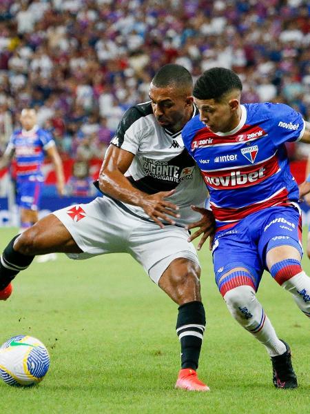 Machuca, do Fortaleza, em ação no duelo contra o Vasco, válido pela Copa do Brasil