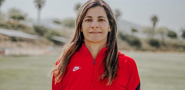 TÉCNICA DE SELEÇÃO! Ex-jogadora do Corinthians se torna treinadora dos Estados Unidos via LinkedIn.