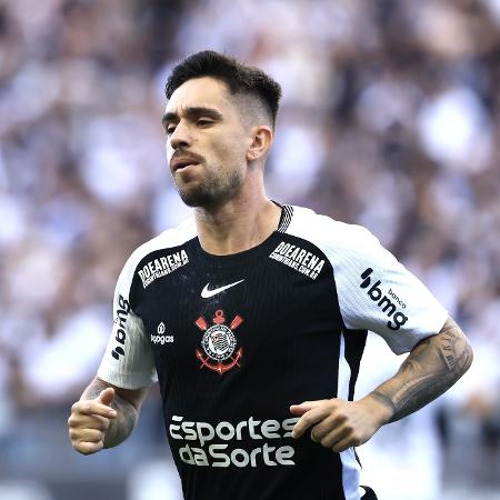 Igor Coronado em ação pelo Corinthians contra o Santos pelo Campeonato Brasileiro 2025 Igor Coronado em ação pelo Corinthians contra o Santos pelo Campeonato Brasileiro 2025