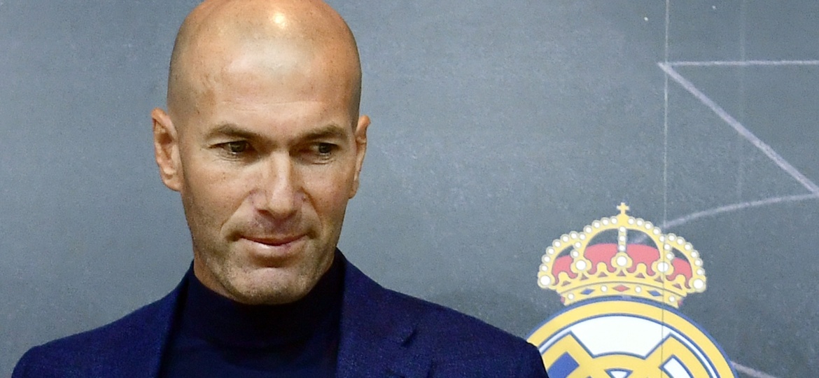 Zinedine Zidane ainda não se planejou sobre o futuro; técnico deixou o Real Madrid após ser campeão - Pierre-Philippe Marcou/AFP