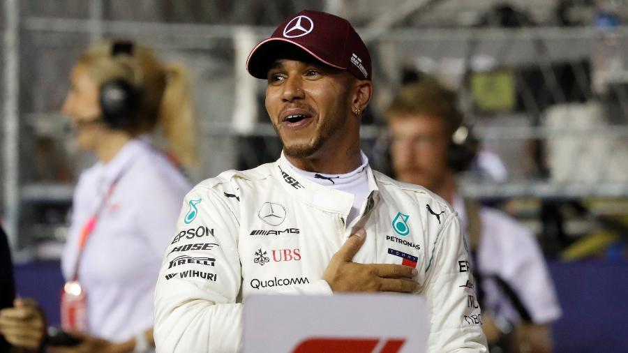 Hamilton comemora pole para GP de Cingapura - Kim Hong-Ji /Reuters