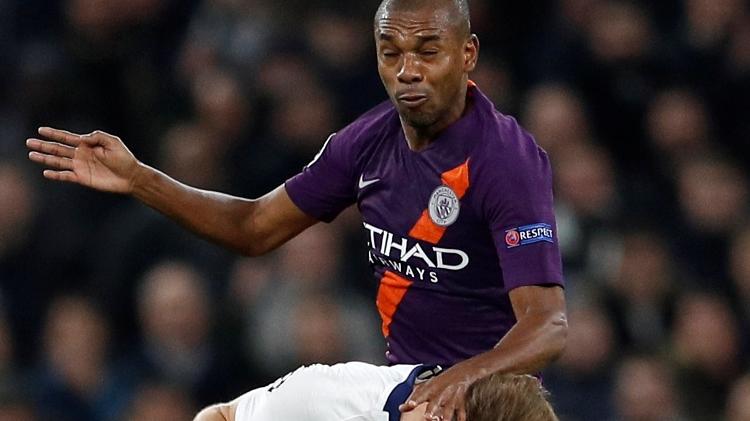 Fernandinho x Kane - Peter Nicholls/Reuters - Peter Nicholls/Reuters
