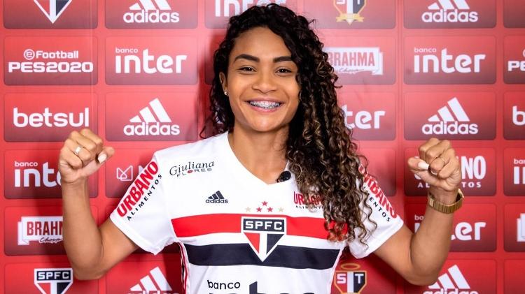 Thaís Regina, zagueira do time profissional feminino do São Paulo - Divulgação/saopaulofc.net