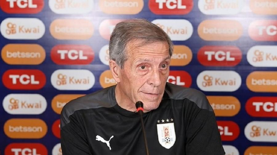 Treinador de 74 anos estava desde 2006 no comando da seleção do país sul-americano - Reprodução / Twitter da seleção uruguaia