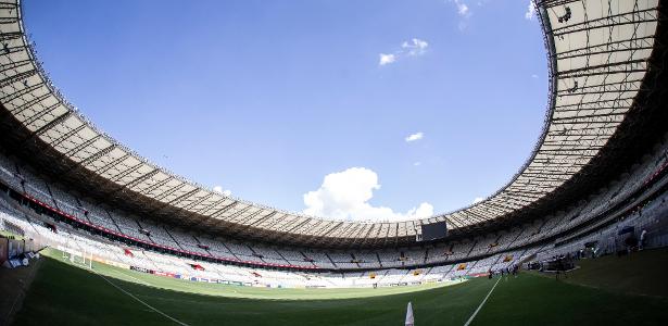 Vice-governador de MG critica falta de torcida em jogo do Cruzeiro.