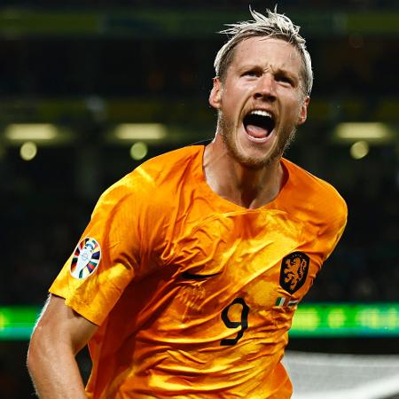 Weghorst, da Holanda, celebra gol sobre a Irlanda em jogo das Eliminatórias da Eurocopa
