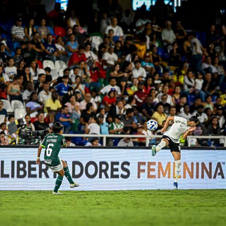 Apenas 3.580 pessoas assistiram à final entre Corinthians e Palmeiras, pela Libertadores feminina, no estádio