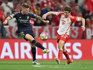 Vinícius Júnior e Kroos brilham em empate do Real Madrid na casa do Bayern