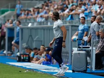 Zubeldía lamenta desatenção no 1º tempo em derrota: 'Nos pegaram dormindo'