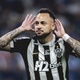 Atl&eacute;tico-MG domina e vence Cruzeiro em cl&aacute;ssico brigado com tr&ecirc;s expuls&otilde;es