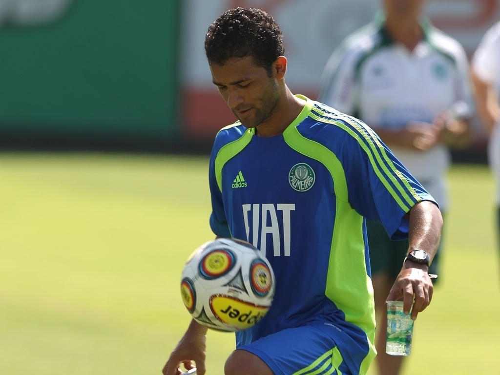 Em 2009, Palmeiras montou time caro, mas deixou título escapar na reta  final - Placar - O futebol sem barreiras para você