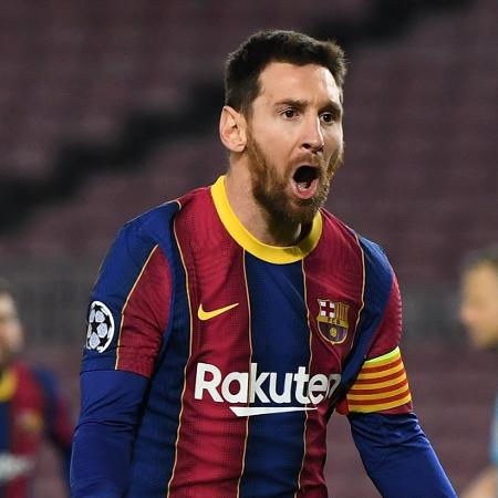 Messi comemora após marcar para o Barcelona contra o PSG pela Liga dos Campeões - David Ramos/Getty Images