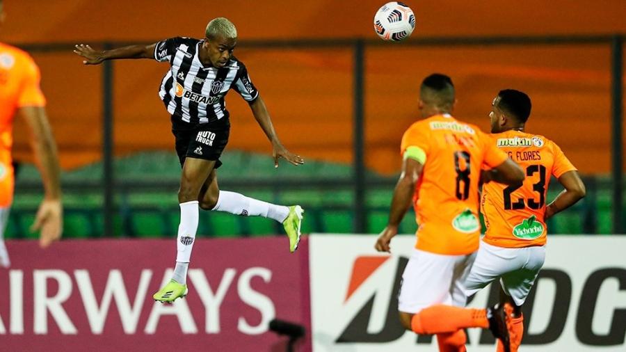 Atlético-MG exagerou no jogo aéreo contra o Deportivo La Guaria na estreia pela Libertadores - Divulgação