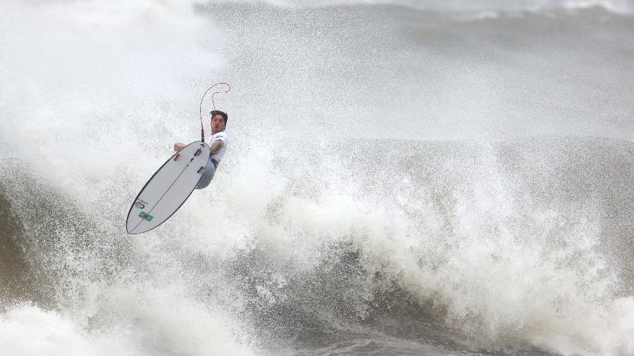 Surfe foi antecipado por conta da previsão de tempo ruim para os próximos dias no Japão - REUTERS/Lisi Niesner