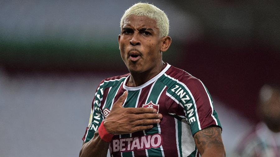 John Kennedy, atacante do Fluminense, comemora gol em clássico Fla-Flu em 2021 - Thiago Ribeiro/AGIF