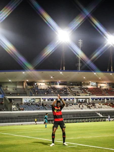 Gabriel comemora o terceiro gol do Sport na partida contra o CSA - Ascom/CSA