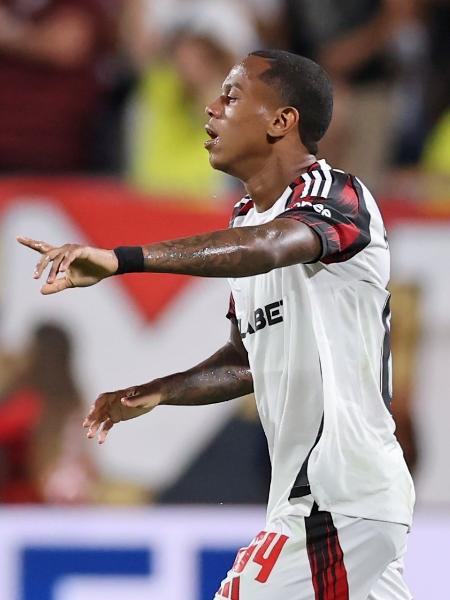 Walalce Yan, do Flamengo, celebra gol marcado sobre o Los Angeles em partida do Mundial Walalce Yan, do Flamengo, celebra gol marcado sobre o Los Angeles em partida do Mundial