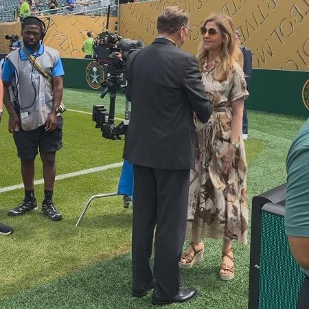 John Textor e Leila Pereira antes de Palmeiras x Botafogo, pelo Mundial de Clubes John Textor e Leila Pereira antes de Palmeiras x Botafogo, pelo Mundial de Clubes