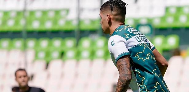 Santos avança pela contratação do zagueiro Adonis Frías, do León