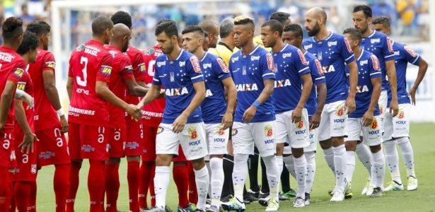 Quatro estrangeiros começaram a partida no Mineirão. No 2º tempo, mais dois entraram - Washington Alves/Light Press/Cruzeiro