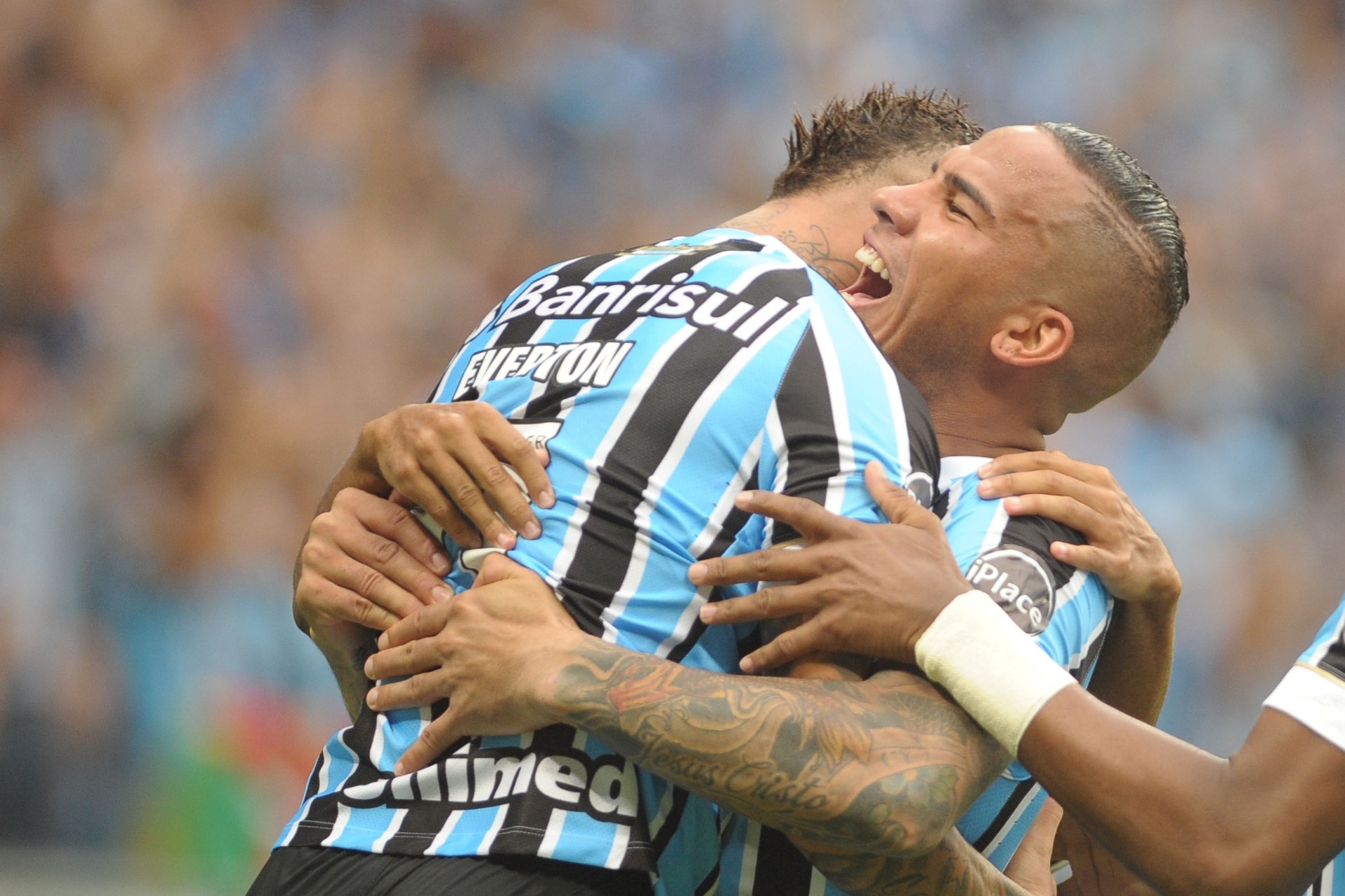 Reveja a vitória gremista na primeira final do Gauchão