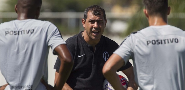 Carille comanda treino do Corinthians no CT Joaquim Grava na manhã deste sábado - Daniel Augusto Jr. / Ag. Corinthians