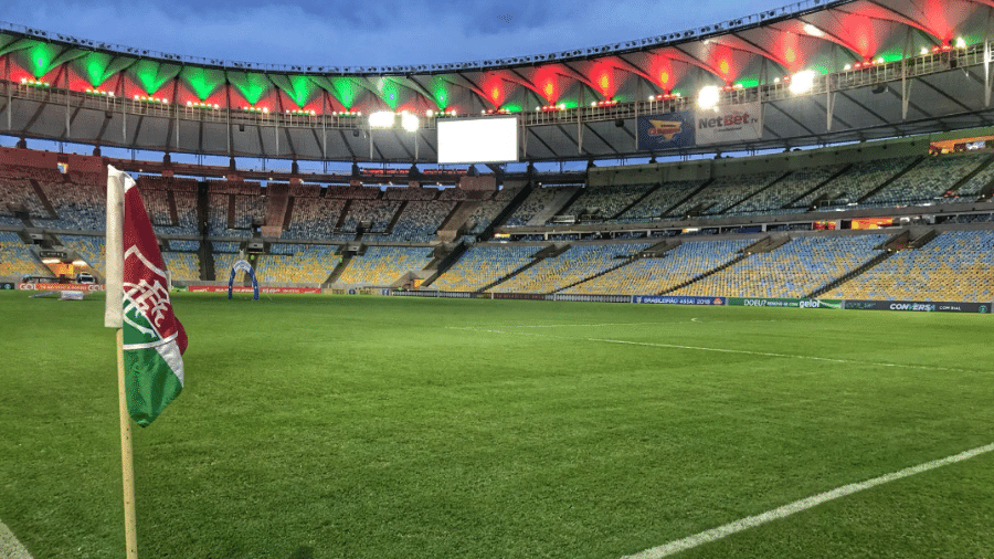 Estádio do Maracanã com bandeira do Fluminense: relação conflituosa - Divulgação/Fluminense