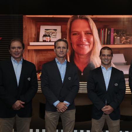 Reginaldo Leme, Felipe Giaffone, Mariana Becker (ao fundo), Max Wilson e Sergio Mauricio farão as transmissões da Fórmula 1 na Band Reginaldo Leme, Felipe Giaffone, Mariana Becker (ao fundo), Max Wilson e Sergio Mauricio farão as transmissões da Fórmula 1 na Band