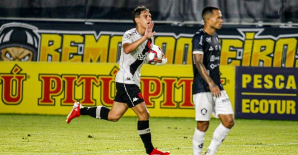 Sarrafiore celebra o gol marcado pelo Vasco diante do Remo, pela 18ª rodada da Série B