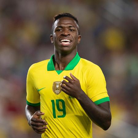 Bola de Ouro 2022: Com Vinicius Junior na lista, veja quem são os melhores  jogadores do mundo