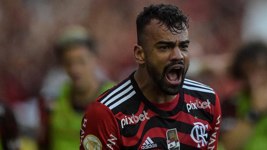 Fabricio Bruno abriu o placar para o Flamengo na goleada sobre o Athletico, pelo Brasileirão - Thiago Ribeiro/AGIF