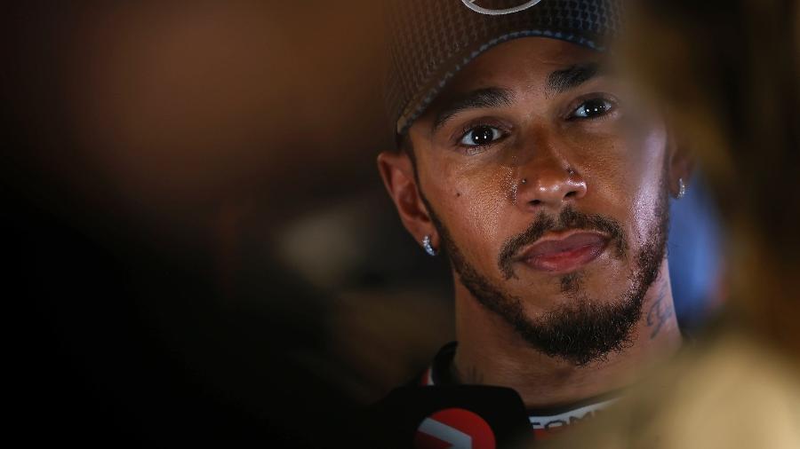 Lewis Hamilton, da Mercedes, dá entrevista após o GP da Arábia Saudita - LAT Images/Mercedes