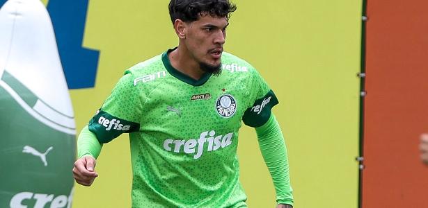Gómez retorna ao time titular do Palmeiras após lesão para clássico contra Santos.