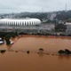 Enchentes no RS: Inter usa barco no CT, e Grêmio vê 'situação de guerra'