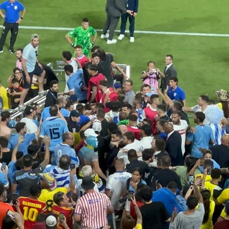 Torcedores de Uruguai e Colômbia brigam após semifinal da Copa América