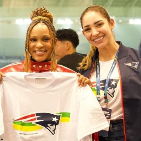 Lara Magalhães, do New England Patriots, ao lado da ginasta Rebeca Andrade - Reprodução instagram