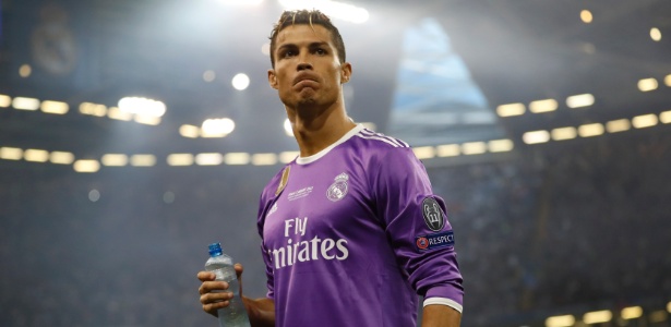 Cristiano Ronaldo faz cara feia antes de jogar a final da Liga dos Campeões pelo Real - Reuters / Carl Recine