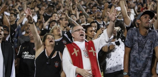 Moacir Avian é gerente de vendas e também o "Papa da Fiel" nos jogos do Corinthians - Bruno Teixeira/Corinthians